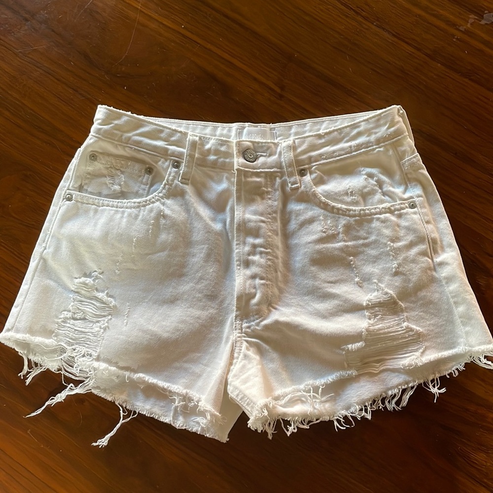 Boyish white jean shorts
